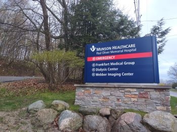 Paul Oliver Memorial Hospital exterior pillar sign